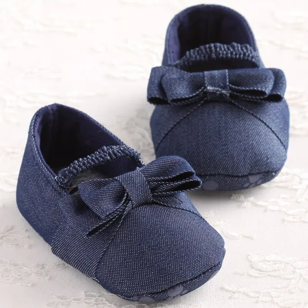 NEW Baby Girls Denim Blue Pre-walkers Pram Shoes 6-12-18 months