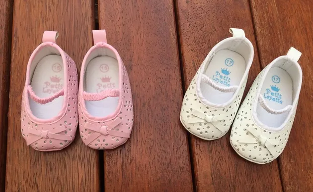 NEW baby girl Perforated PU Ballerina  Pram shoes 0-6mos WHITE PINK