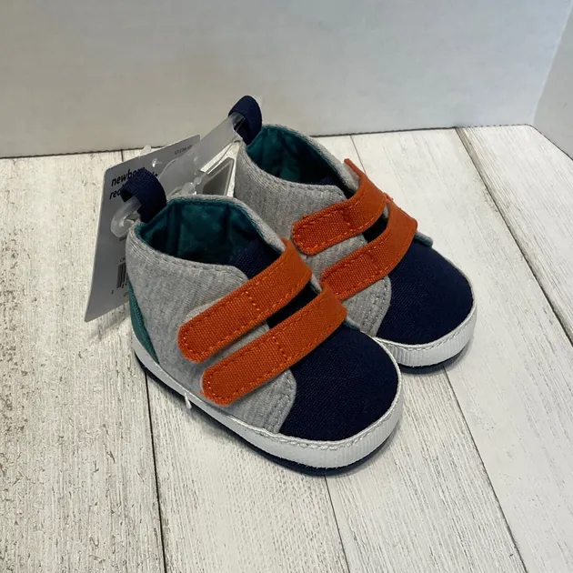 New Carter's Baby Boys shoes~High Top Sneakers 