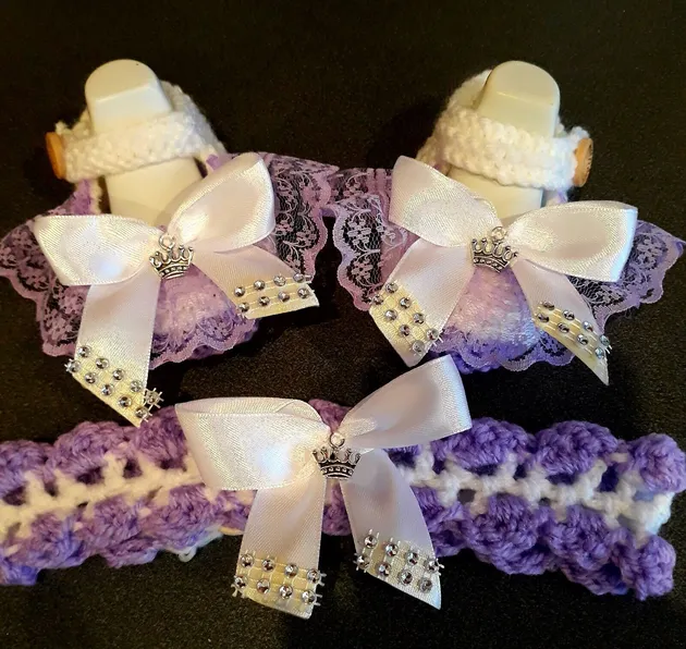 Baby Girls Handmade Knitted Pram Shoes Headband Set 0/3 Months