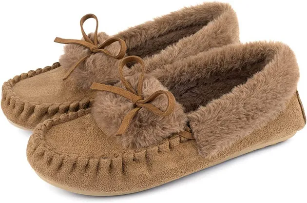 Women's Naomi Faux Fur Moccasin Slipper closed back slip-on indoor house Shoes